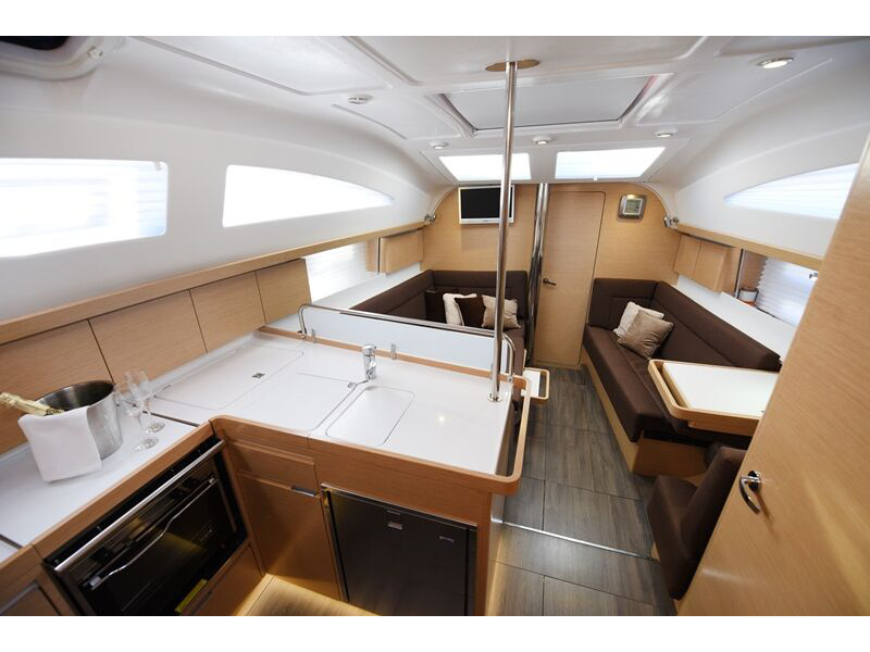 Photo #5 - Elan 40 Impression (Vili - new sails 2021.) in Zara - 23938