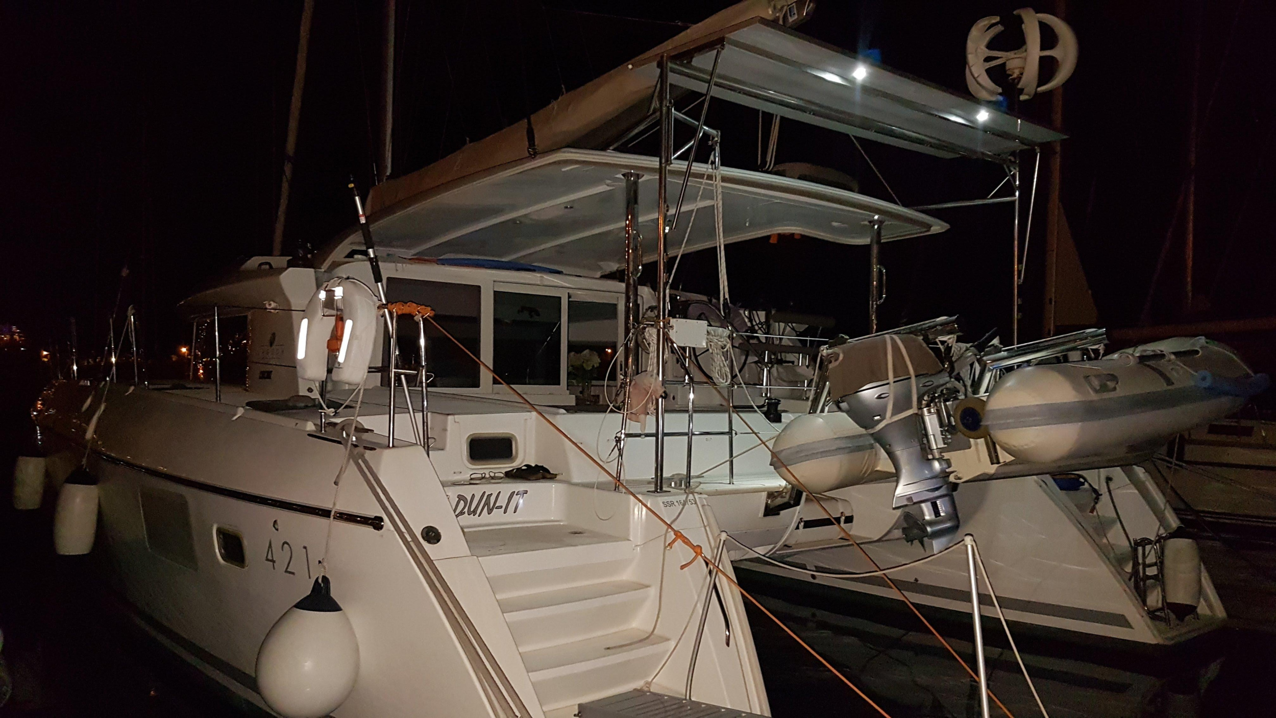 Photo #15 - Lagoon 421 (We-dun-it) in Talamanca - 25010