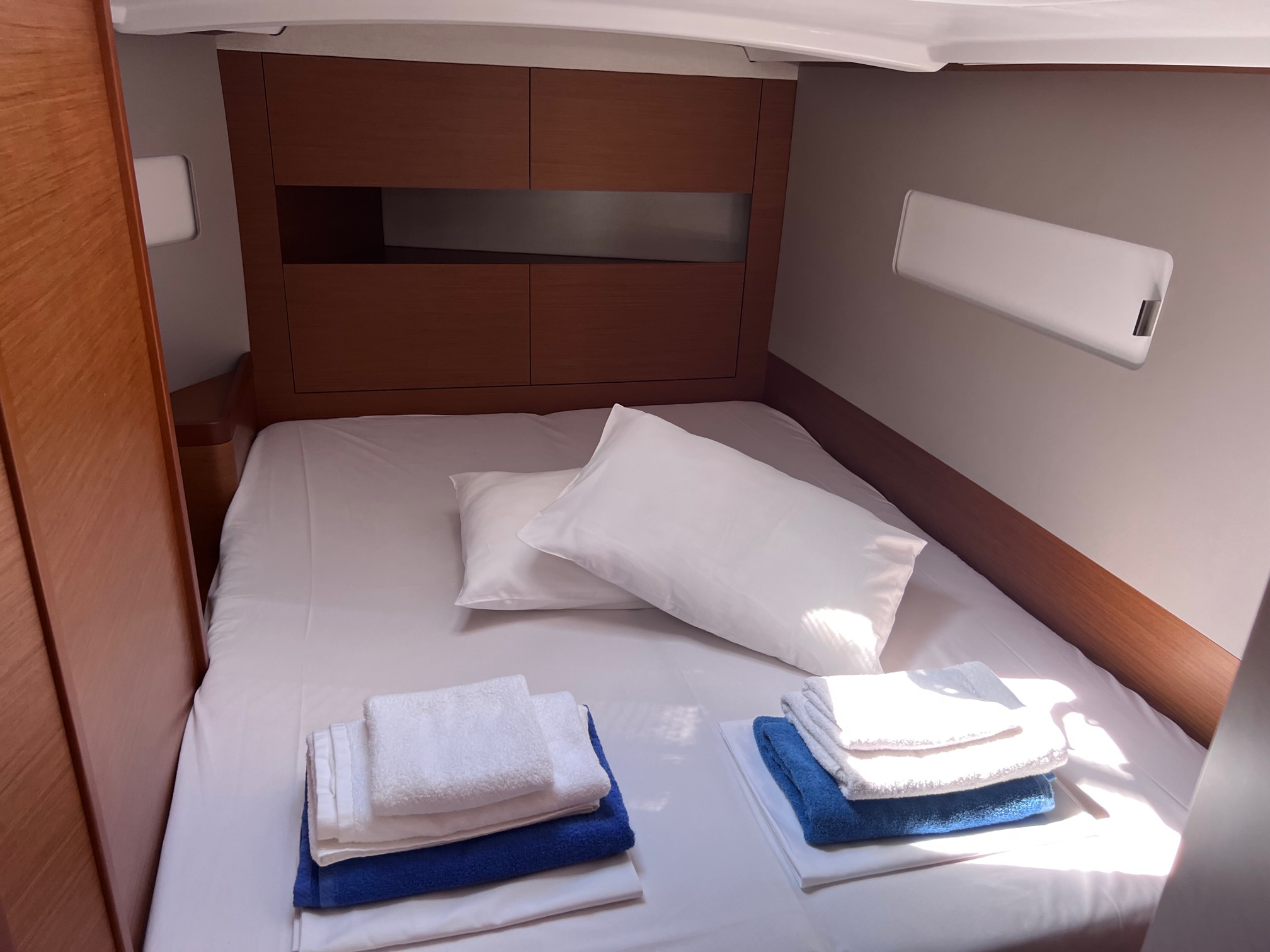 Photo #9 - Sun Odyssey 410 (Stilvi) in Volos - 24185