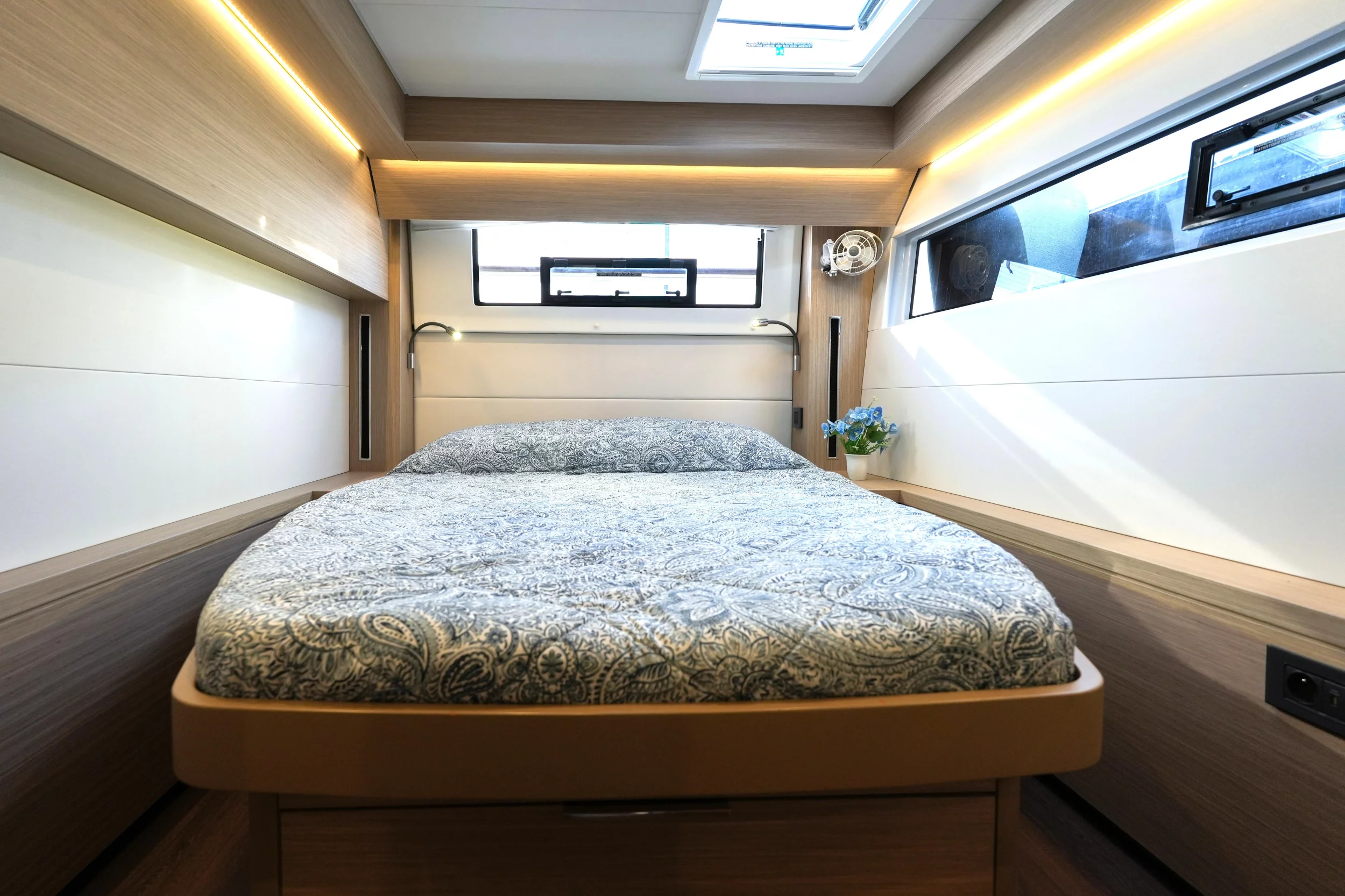 Lagoon 51 (Lady G)  - 8