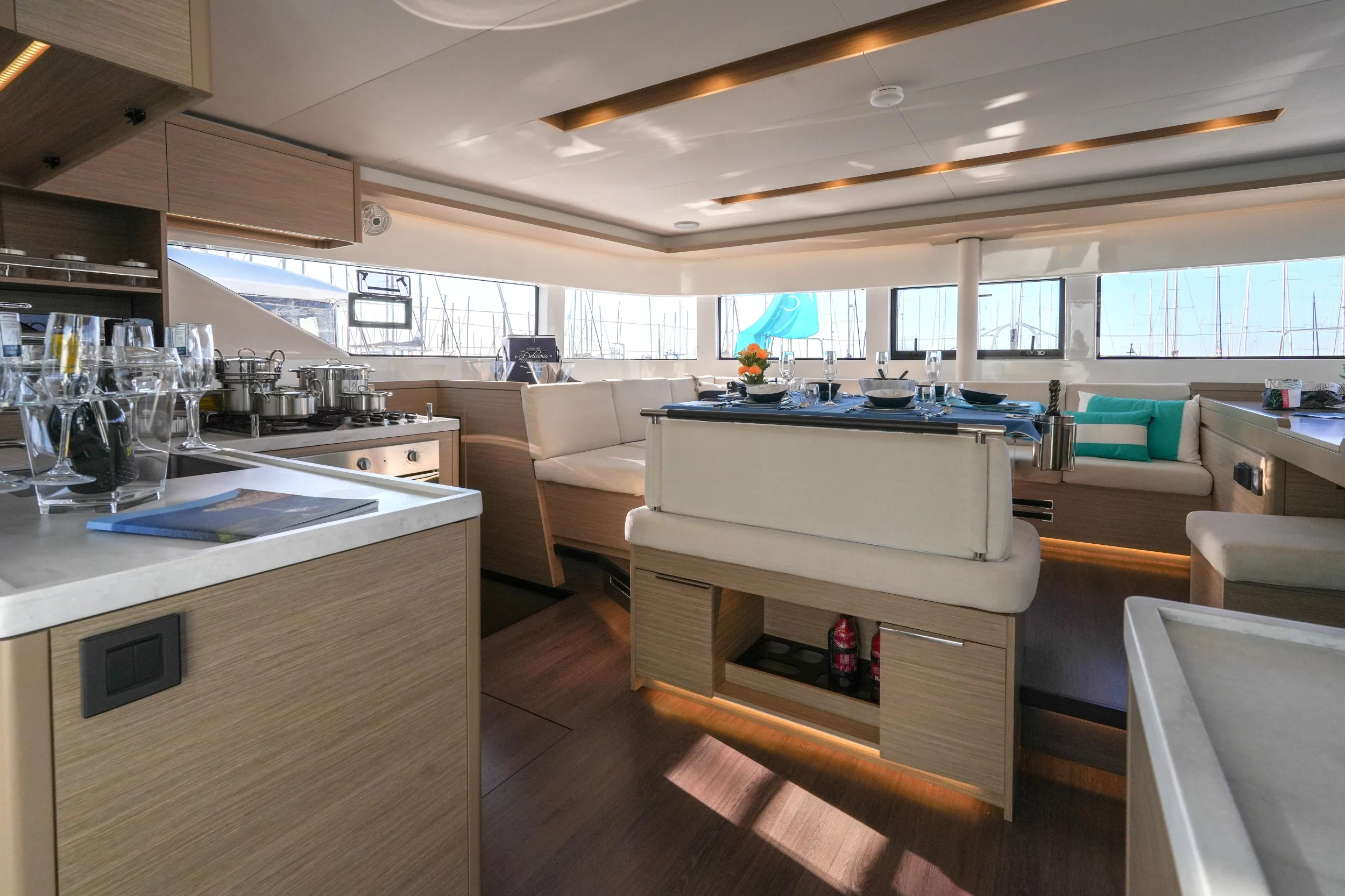 Lagoon 51 (Lady G)  - 30