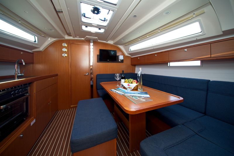 Photo #6 - Bavaria Cruiser 41 (MH 63) in Murter - 11676