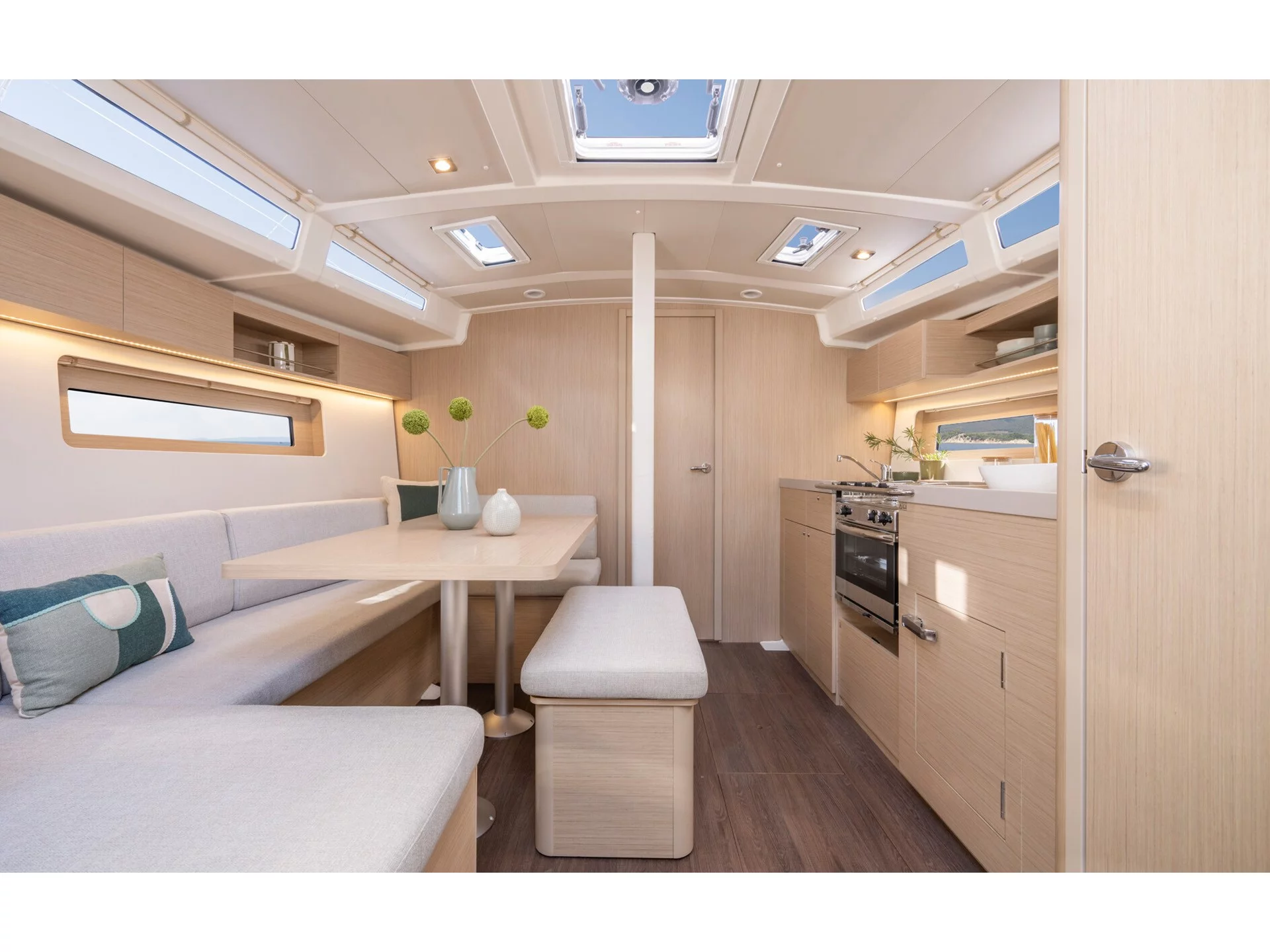 Oceanis 37.1 (AVRA) Interior image - 2