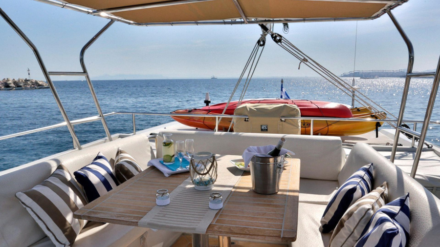 Photo #7 - Sunreef 62 (ANASSA) en Atenas - 25077