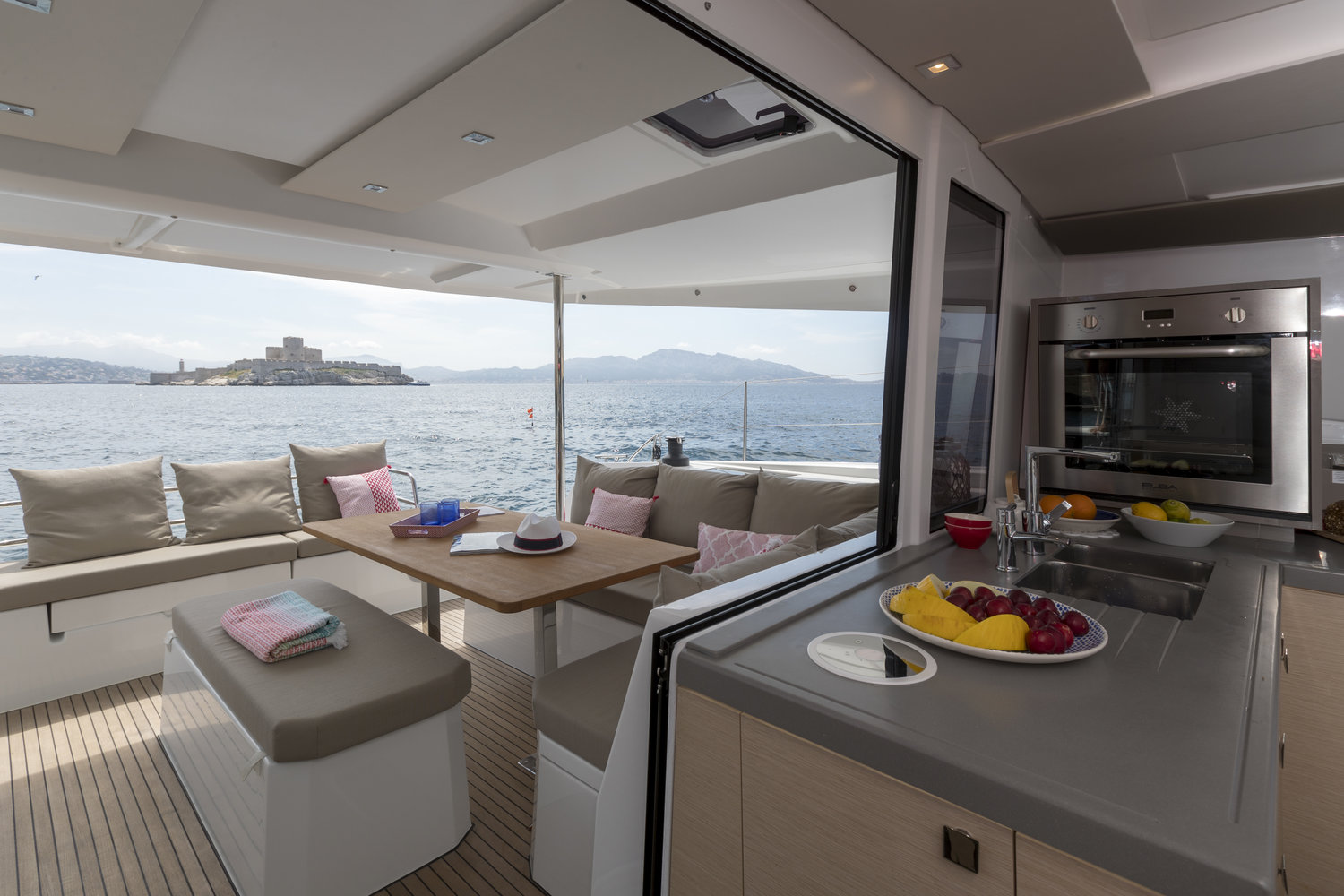 Photo #13 - Astréa 42 (IOANNA - GEN/AC+WATERMAKER) in Lefkada - 25050