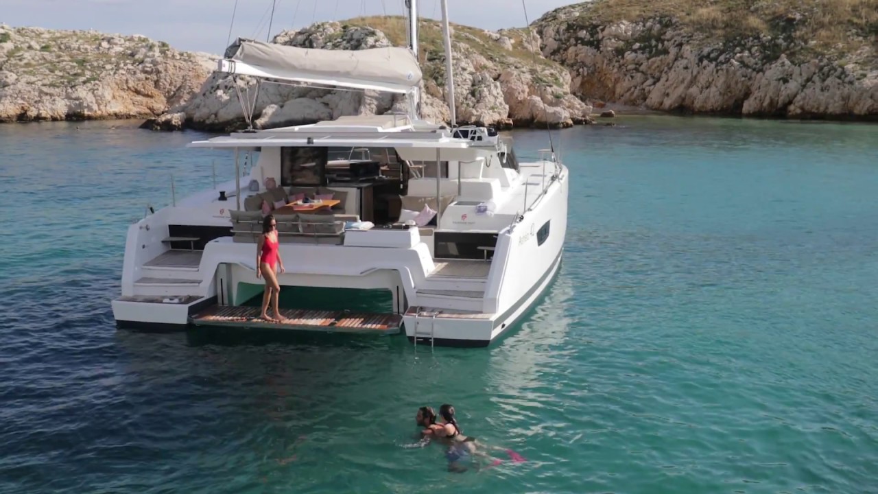 Photo #22 - Astréa 42 (IOANNA - GEN/AC+WATERMAKER) in Lefkada - 25050