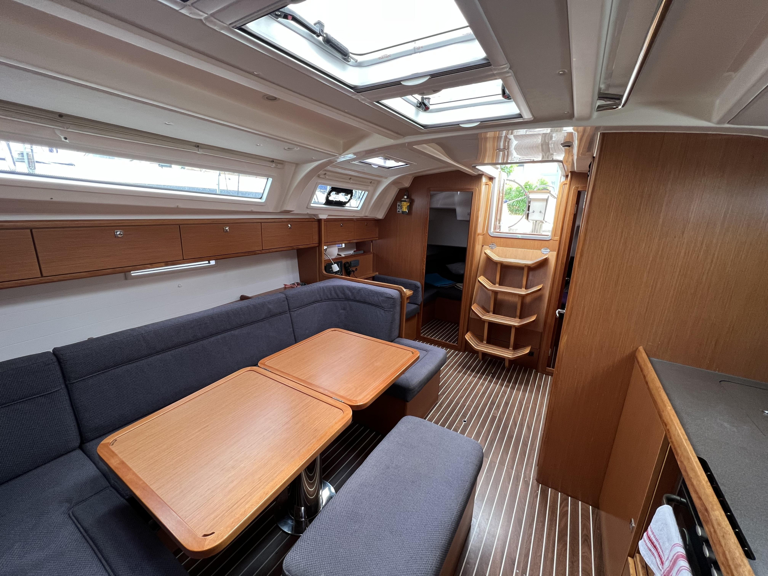 Photo #2 - Bavaria 41 Cruiser (NIREUS) en Lefkada - 25137