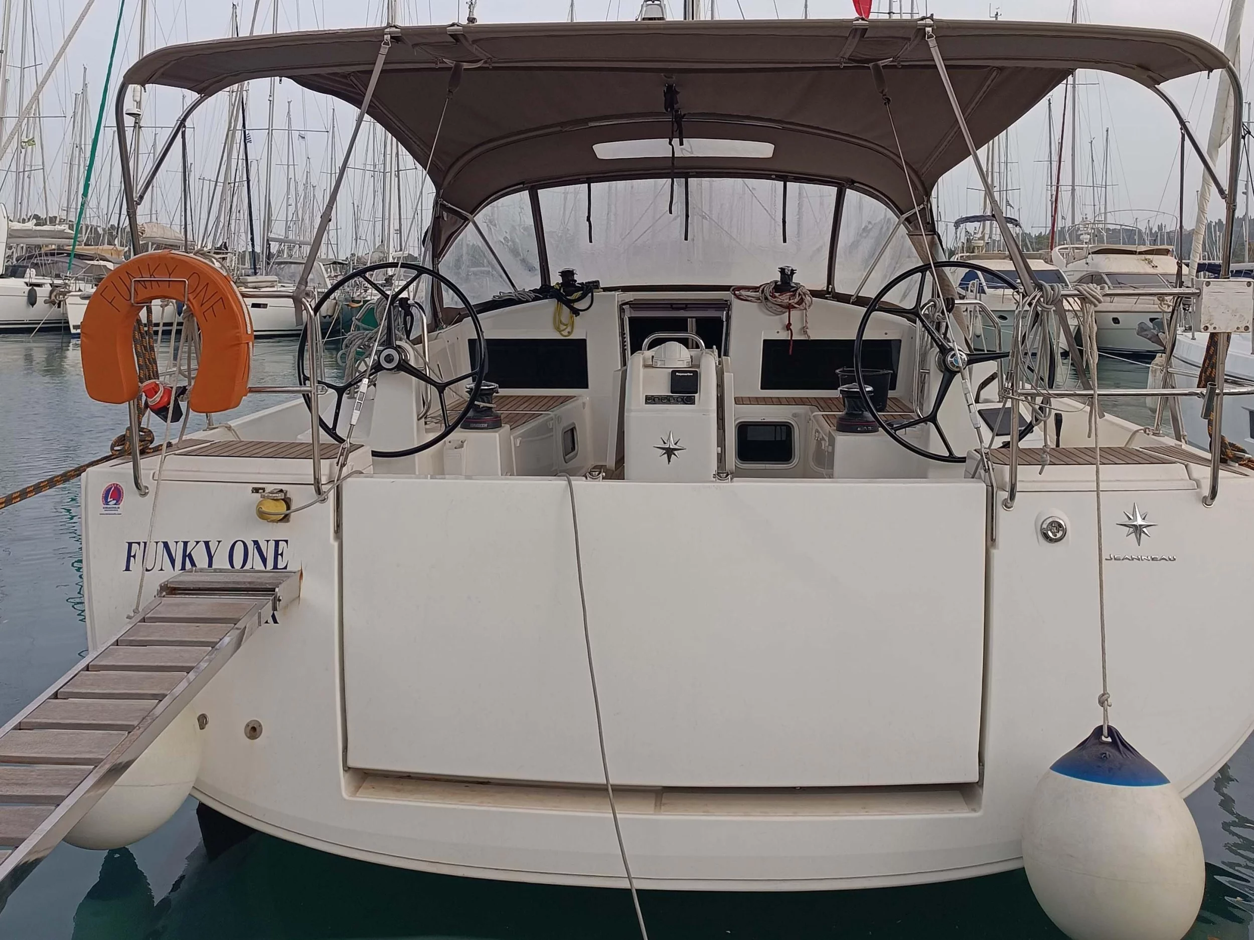 Sun Odyssey 440 (Funky One) Main image - 0