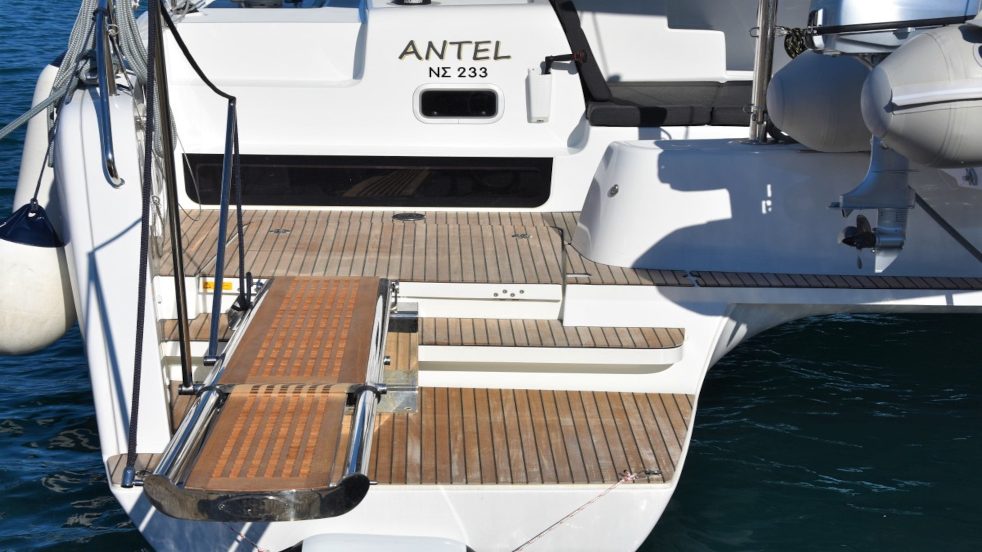Photo #19 - Lagoon 42 (AC, Gen, Watermaker) (ANTEL AC, Gen, W.maker) in Athen - 11873