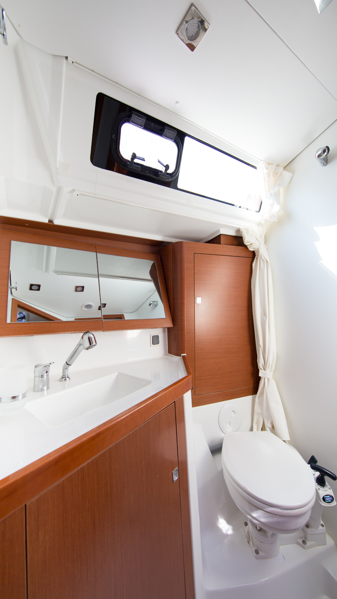Photo #8 - Oceanis 48 (INVICTUS) in Skiathos - 8703