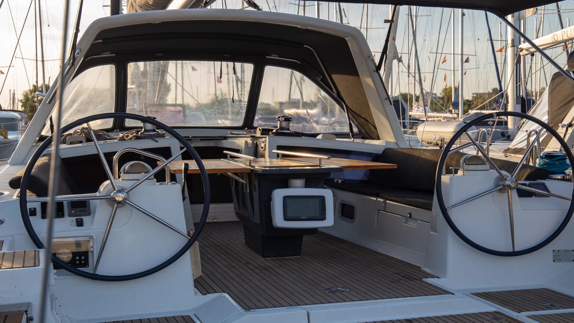Oceanis 48 (Refit 2022) (AEOLIS)  - 18
