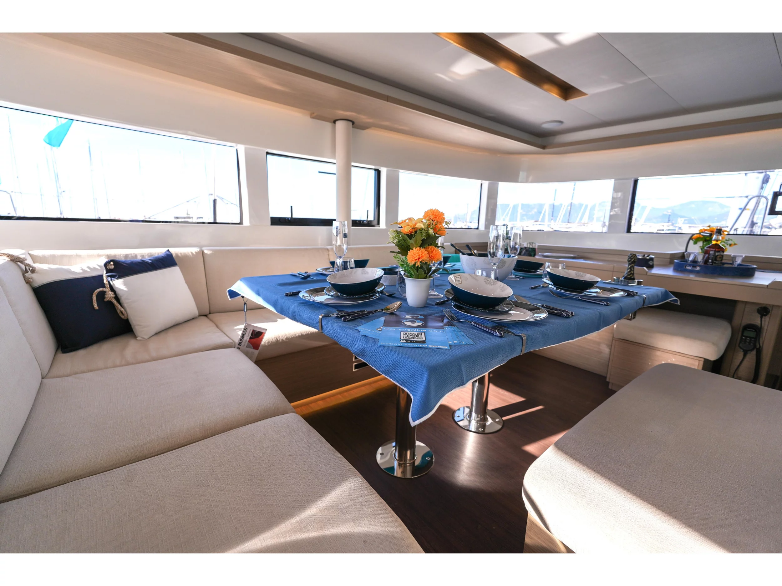 Lagoon 51 (Lady G) Interior image - 10