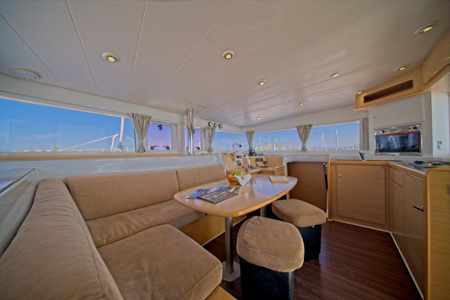 Photo #10 - Lagoon 400 (MH 26) en Murter - 16067