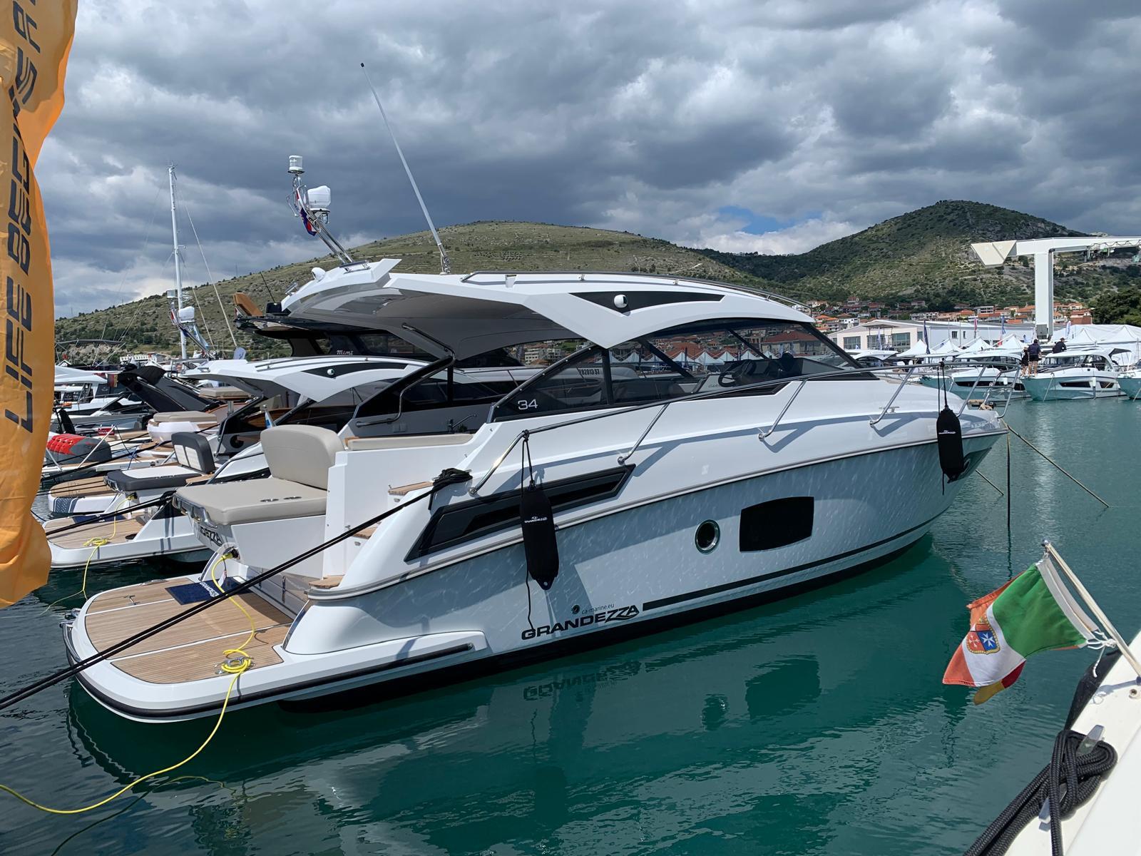 Photo #32 - Grandezza 34 OC (OHANA) in Trogir - 20593