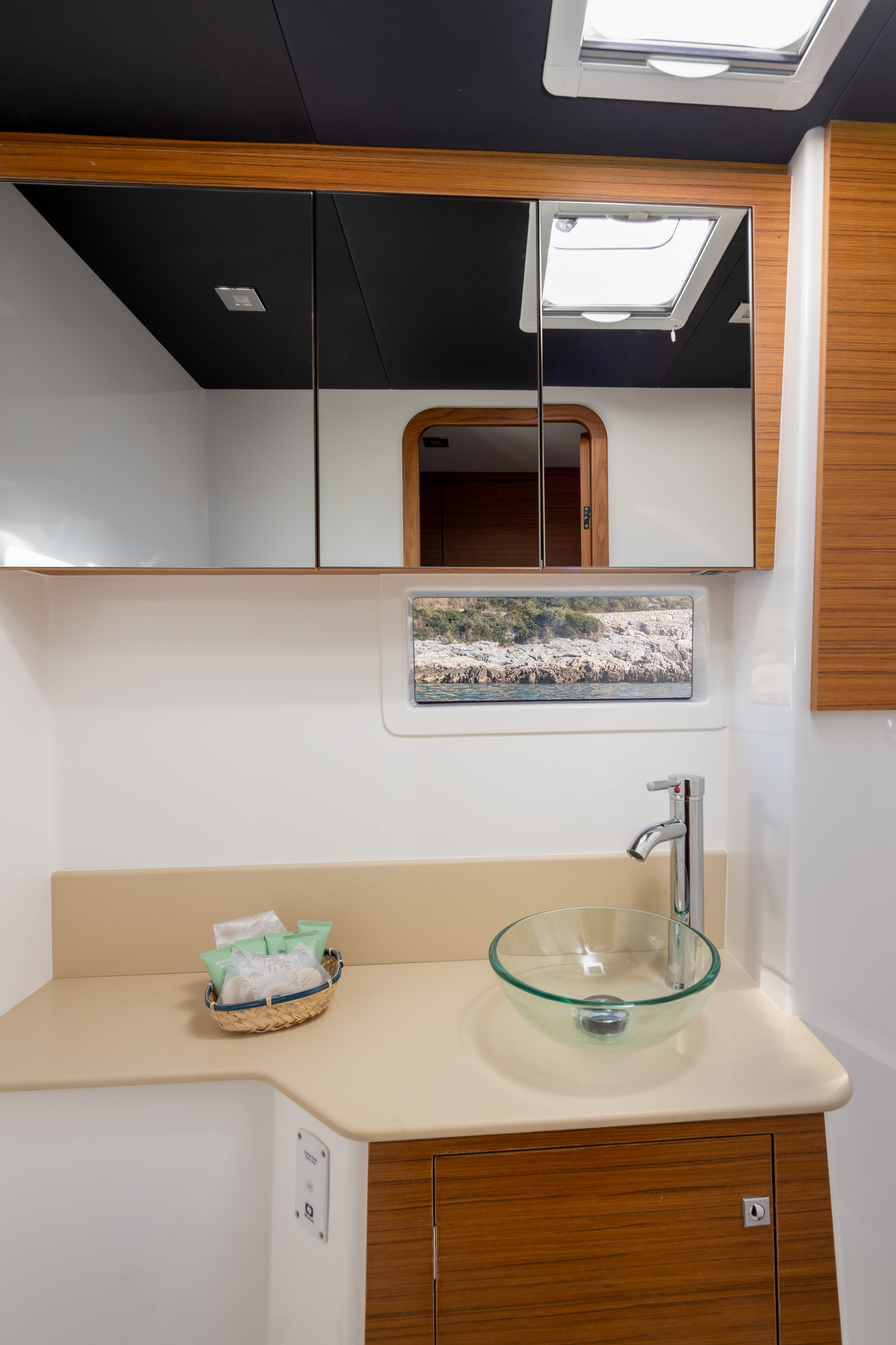 Photo #16 - Dufour 48 Catamaran (VAR) in Dubrovnik - 12233