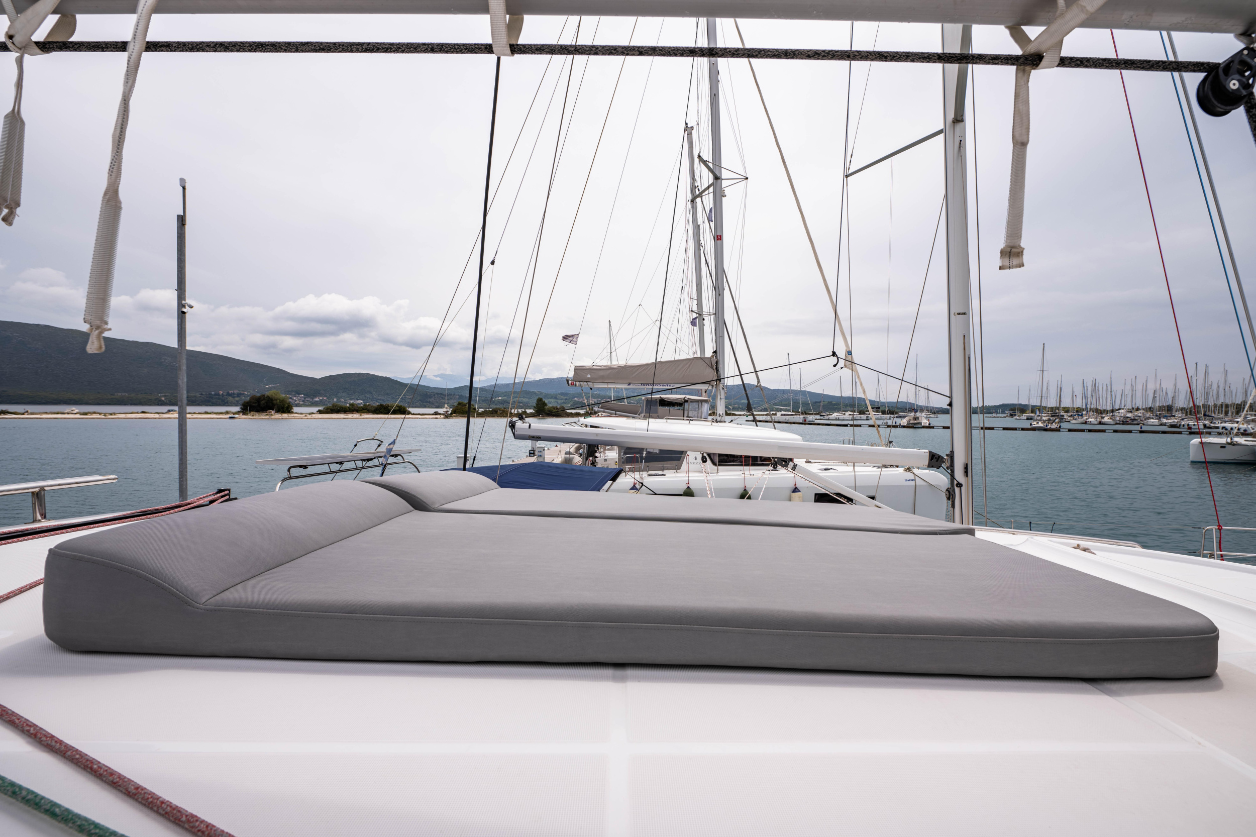 Photo #14 - Lagoon 40 (Imeroessa) in Lefkada - 20738