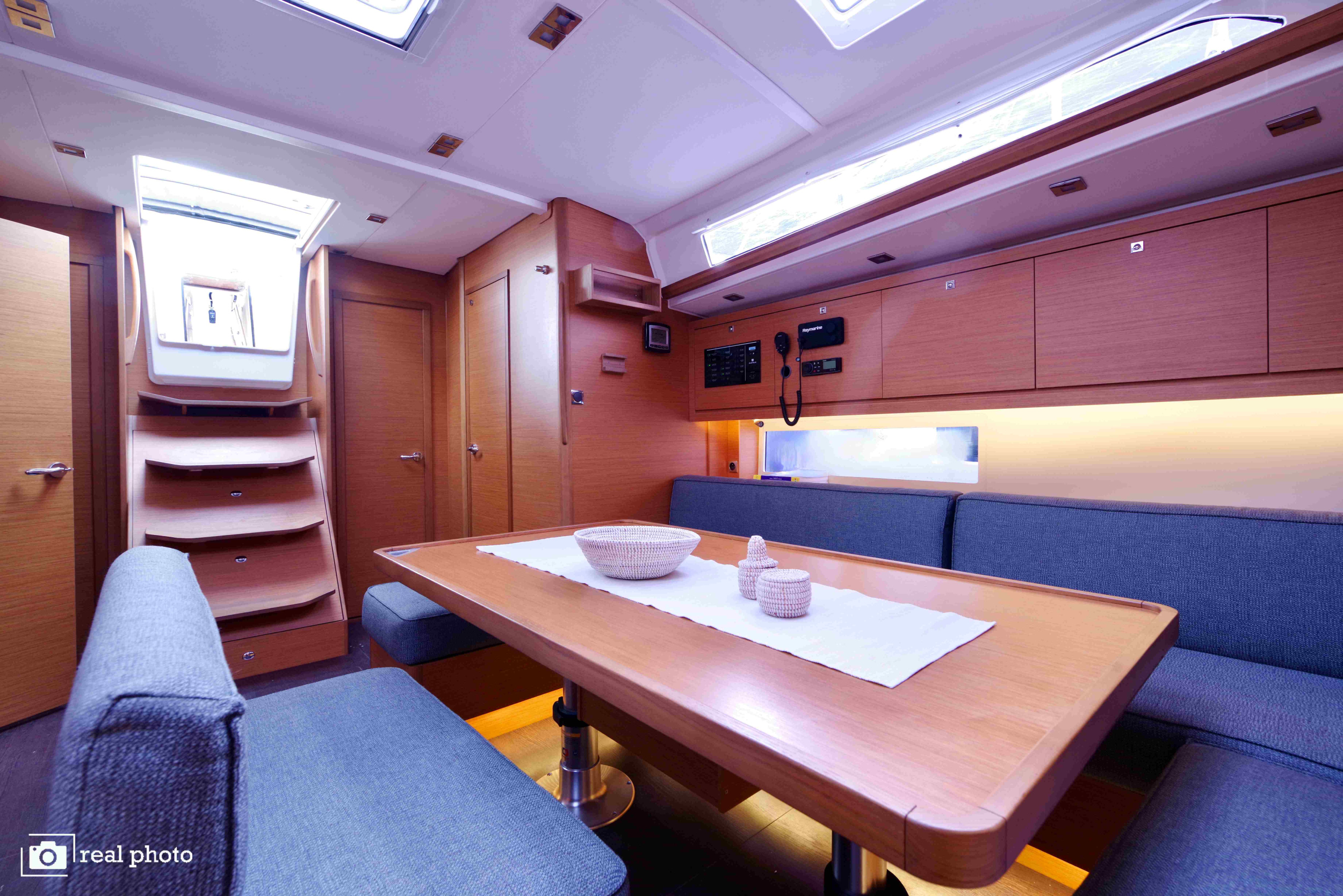 Photo #8 - Dufour 470 (Fortuna -, Solar Panel) en Castellammare di Stabia - 21289
