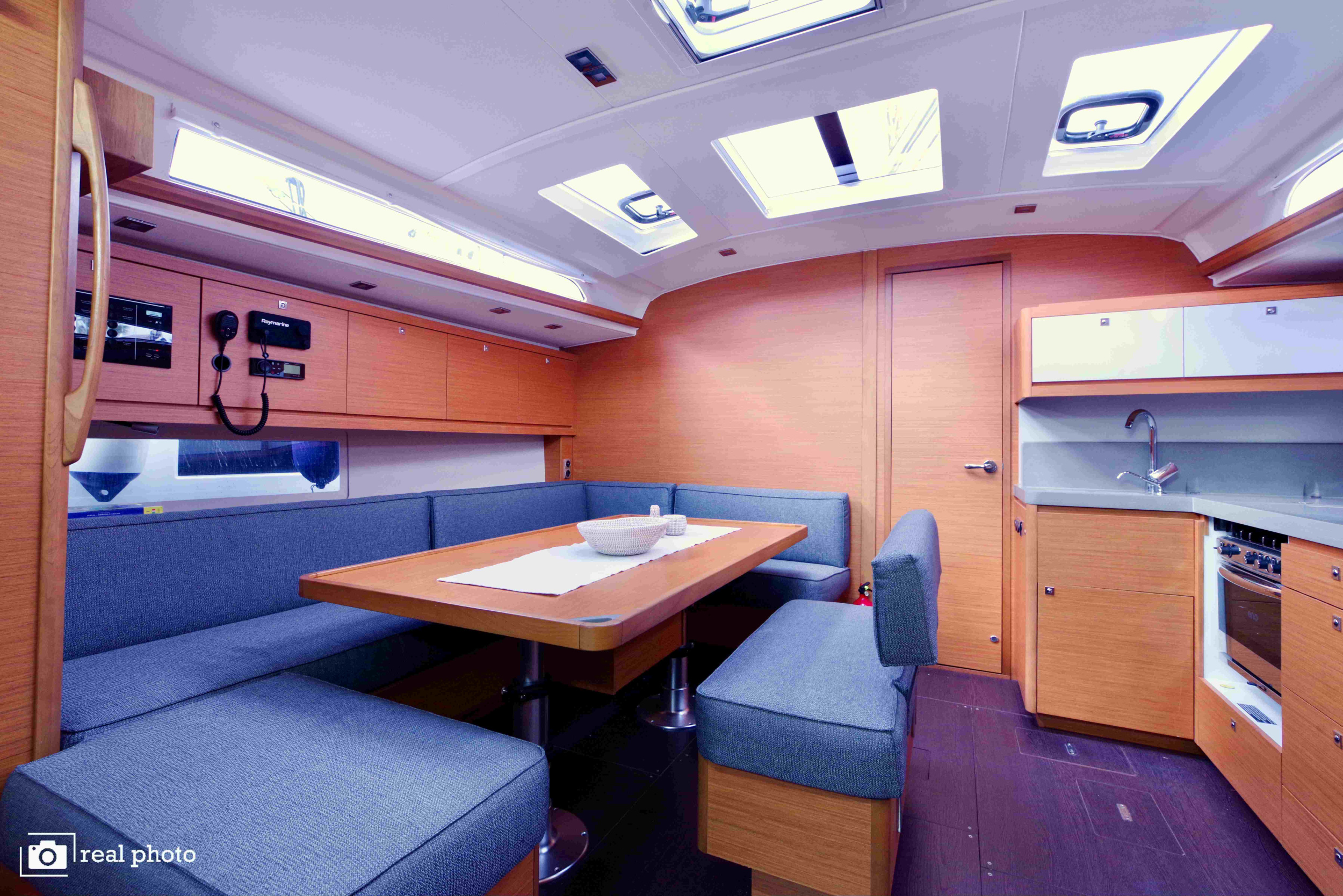 Photo #4 - Dufour 470 (Fortuna -, Solar Panel) en Castellammare di Stabia - 21289