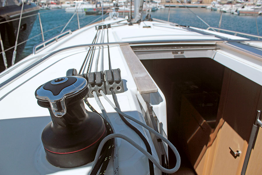 Photo #8 - Oceanis 38.1 (FREEDOM) en Barсelona - 18410
