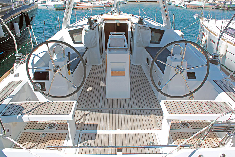 Photo #20 - Oceanis 38.1 (BOHEMIAN RHAPSODY) in Palma - 18412