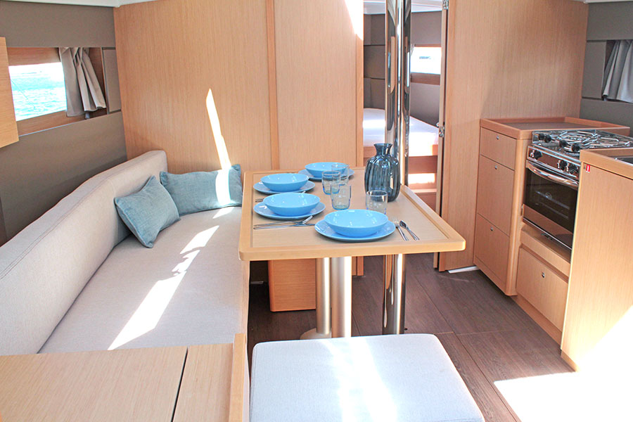 Photo #11 - Oceanis 38.1 (BOHEMIAN RHAPSODY) in Palma - 18412