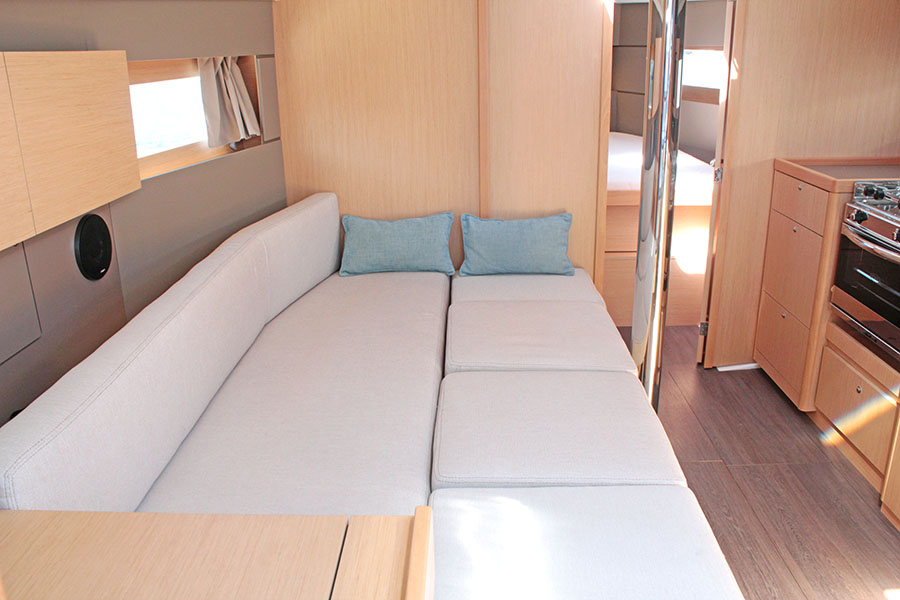 Photo #6 - Oceanis 38.1 (BOHEMIAN RHAPSODY) in Palma - 18412