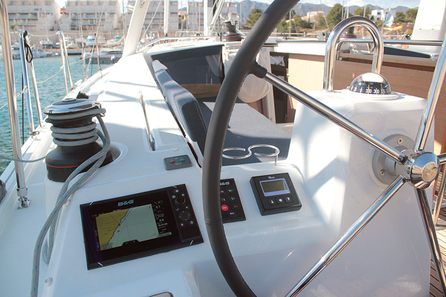Photo #20 - Oceanis 41.1 (2 Heads) (IBIZA) en Palma - 18407