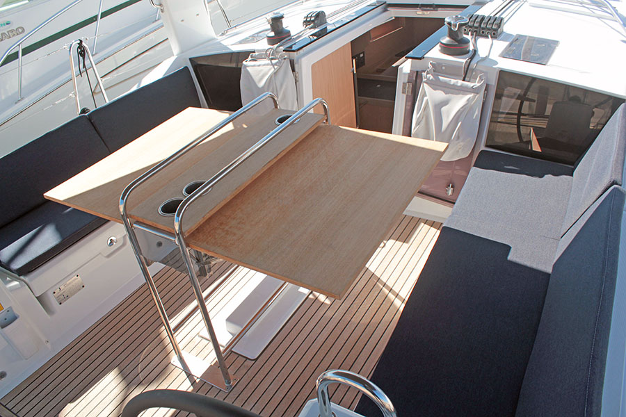 Photo #6 - Oceanis 41.1 (2 Heads) (IBIZA) en Palma - 18407