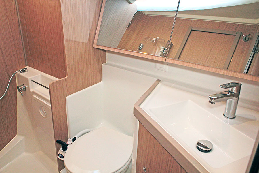 Photo #8 - Oceanis 41.1 (2 Heads) (IBIZA) en Palma - 18407