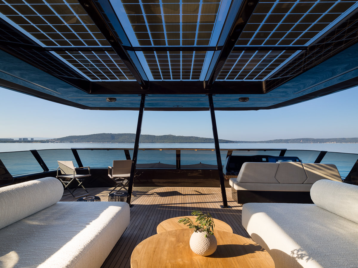 Photo #9 - Sunreef 70 Power (AMBER ONE) in Kastela - 24253