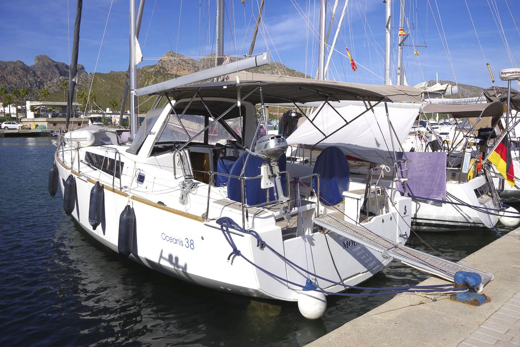 Photo #19 - Oceanis 38 (MOIN) in Port de Pollenca - 25235