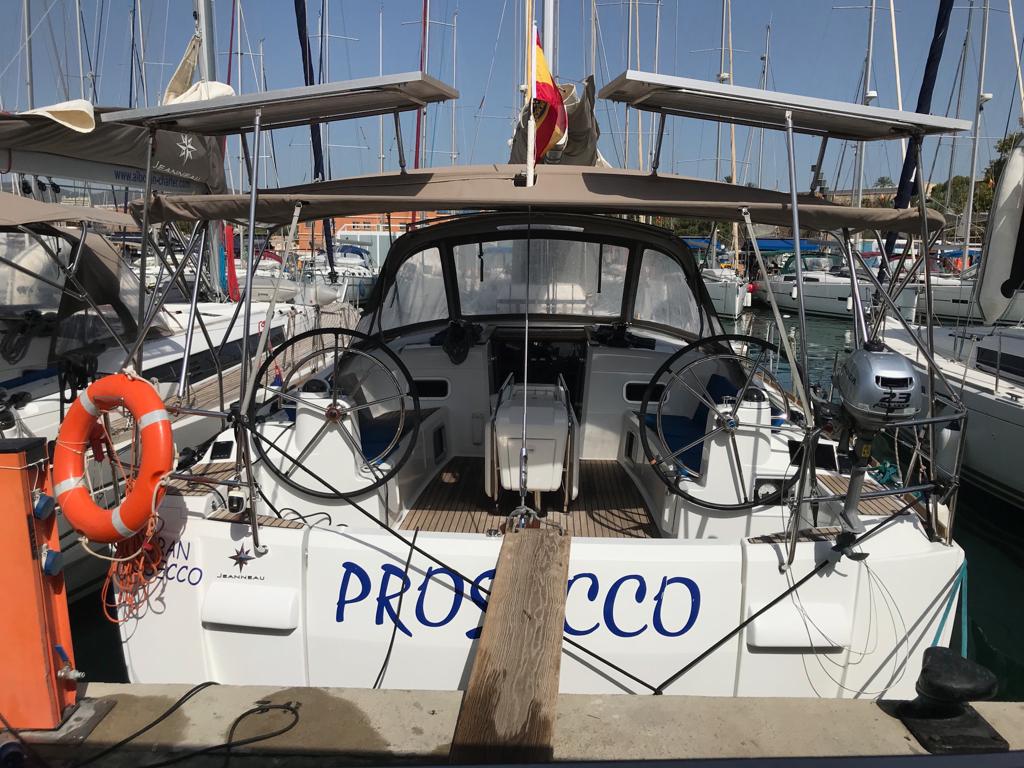 Photo #11 - Sun Odyssey 519 (Alboran Prosecco (Cabo Verde)) en Sal - 24365