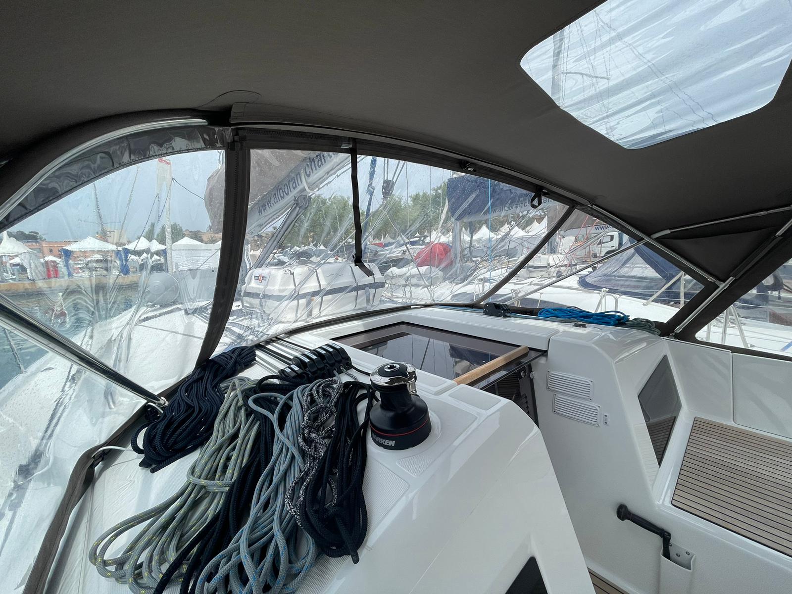 Photo #24 - Sun Odyssey 440* (Alboran Amaretto) en Palma - 24761