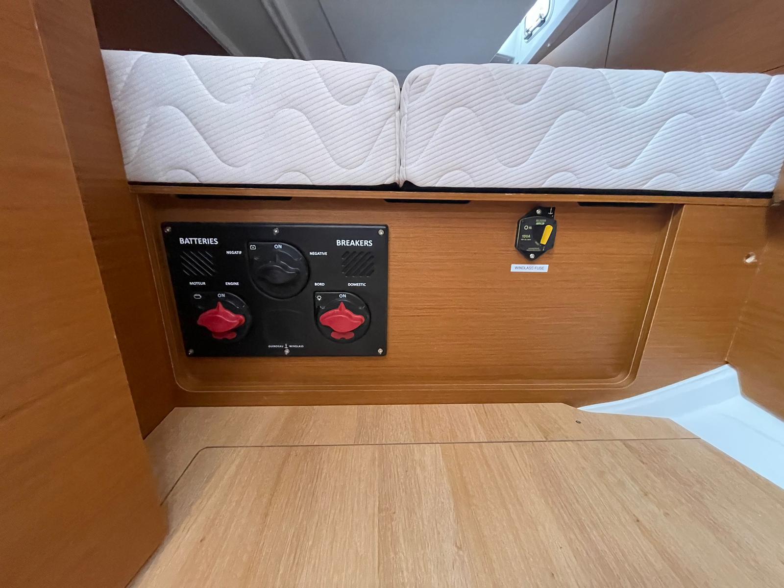 Photo #4 - Sun Odyssey 440* (Alboran Amaretto) en Palma - 24761
