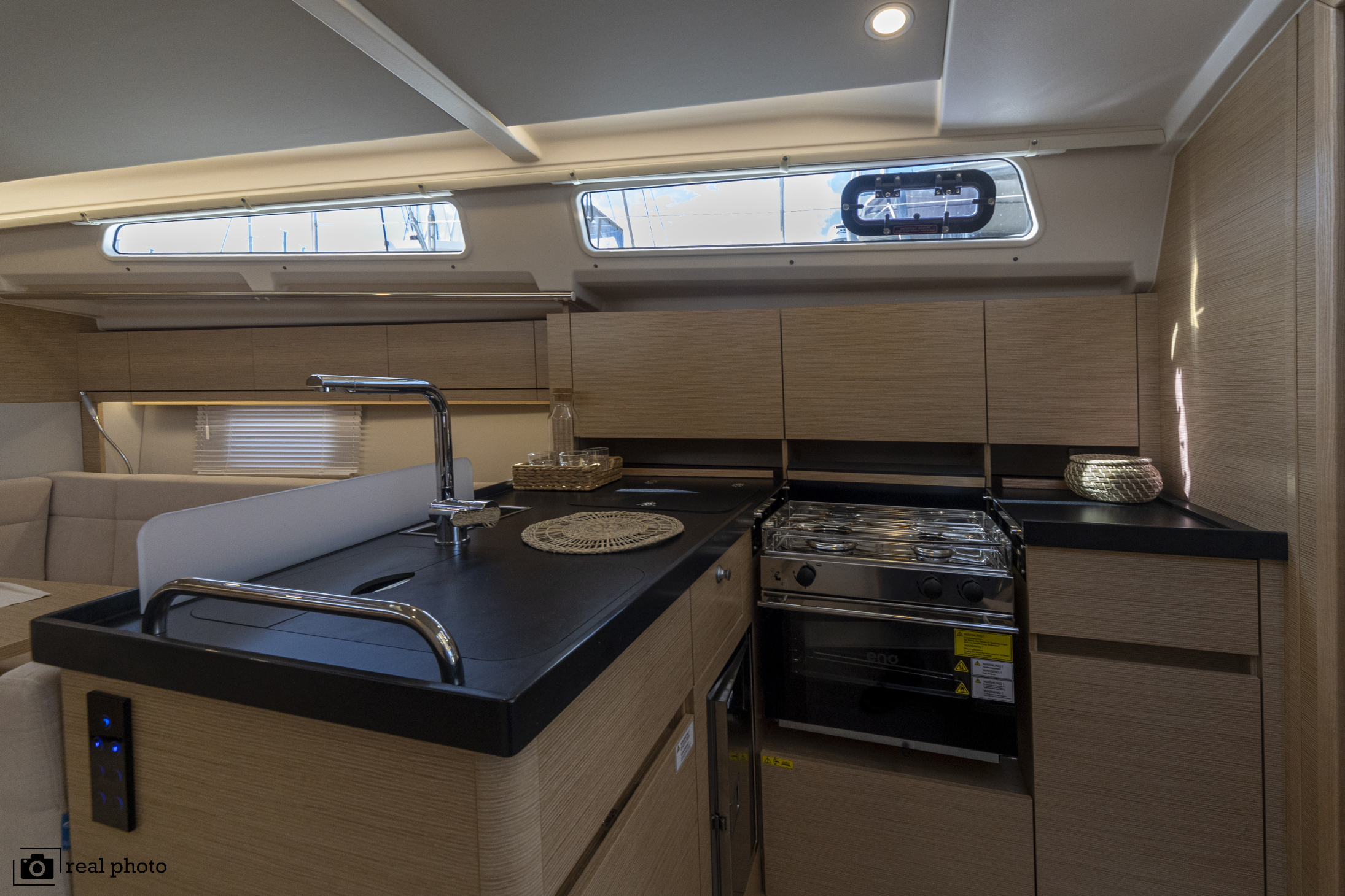 Photo #8 - Hanse 388 (Tecla -, Solar Panel - BOTH SAILS triradial, Retractabile Bow Trust) en Castellammare di Stabia - 24408