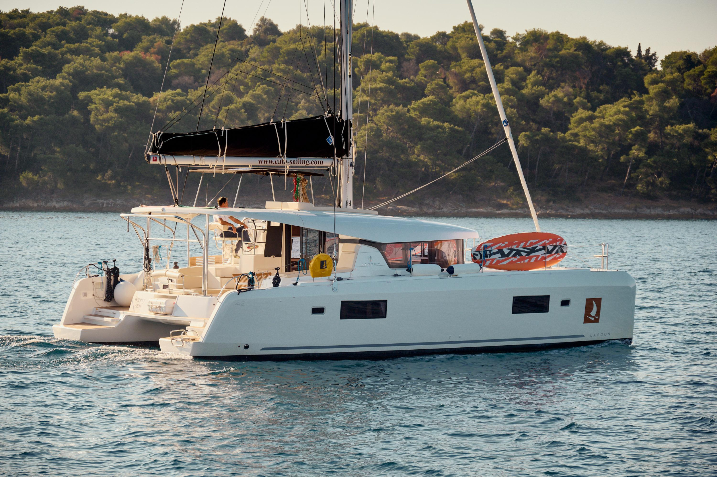 Photo #14 - Lagoon 42 (BARNEY) in Trogir - 20484