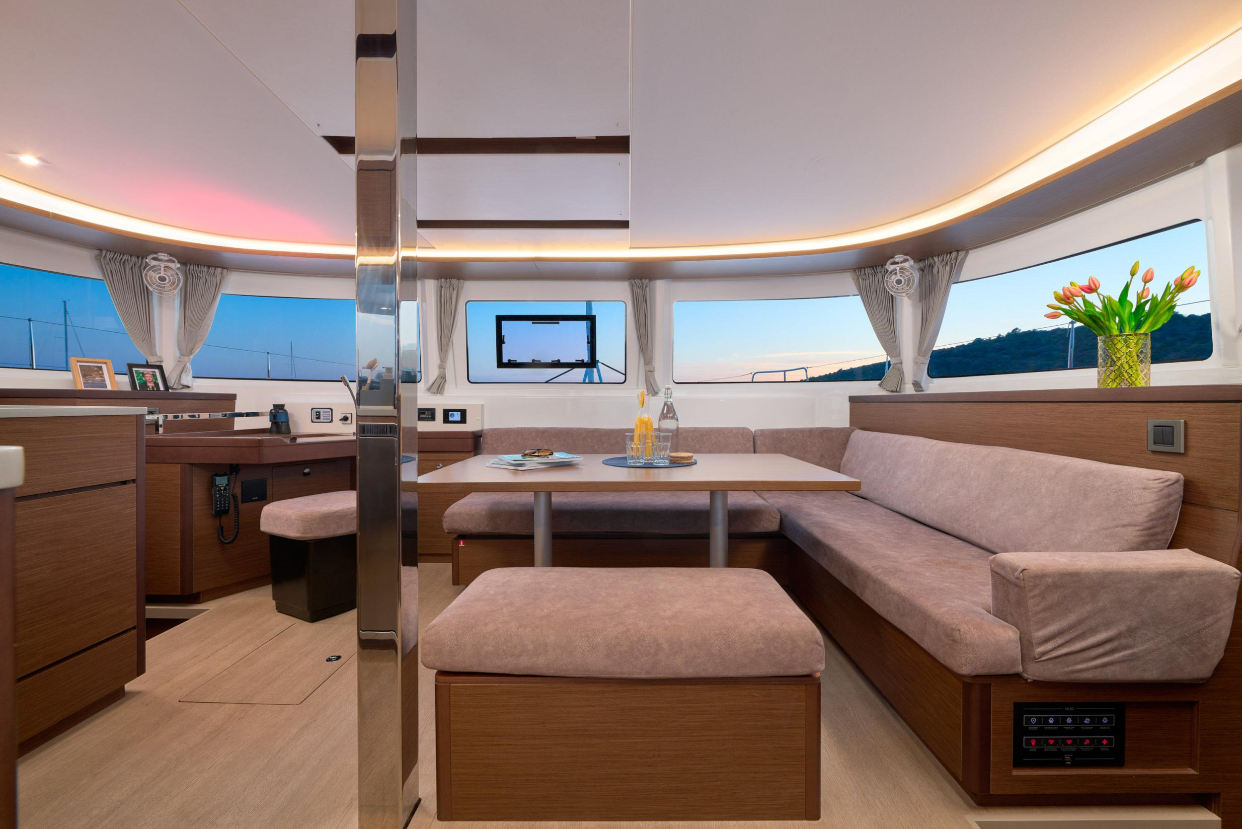 Photo #9 - Lagoon 46 (CONSTELLATION) in Trogir - 24387