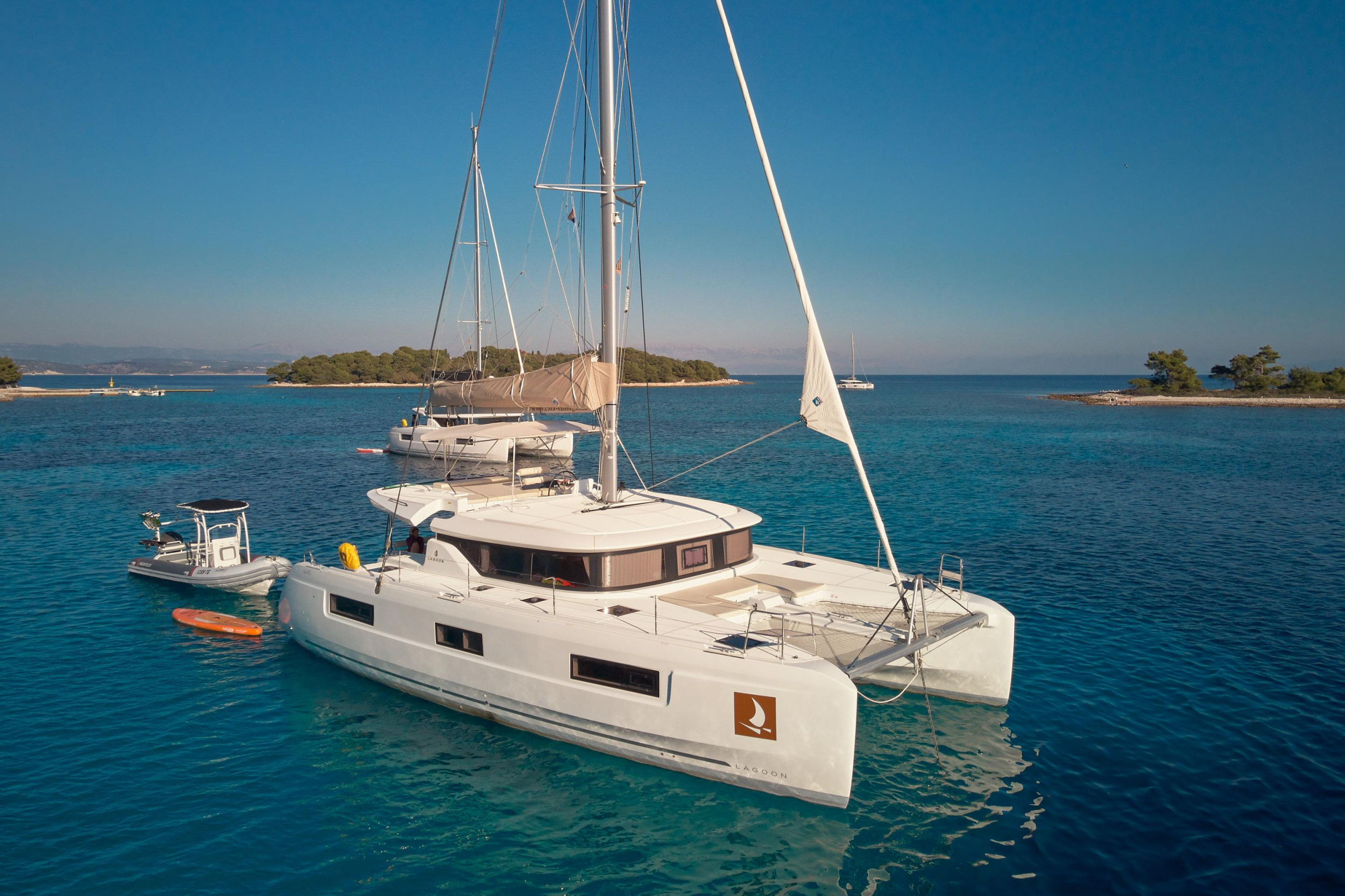 Photo #6 - Lagoon 46 NEW (LUNA) in Trogir - 25159