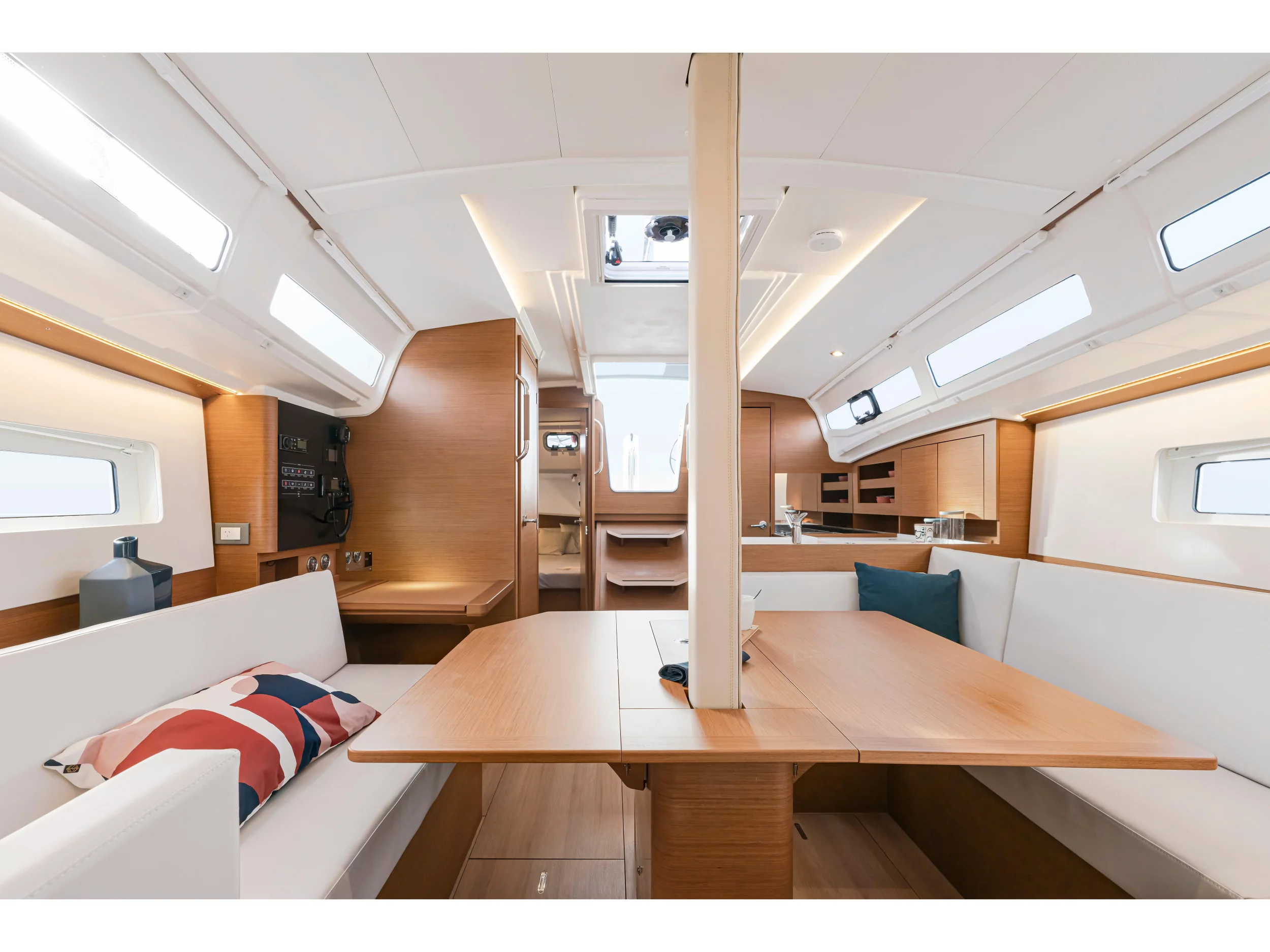 Sun Odyssey 380 (Cotufa) Interior image - 2