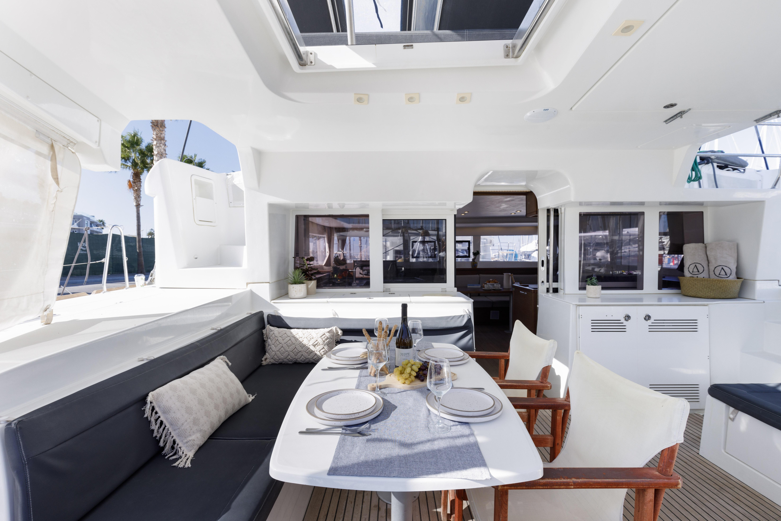 Photo #17 - Lagoon 450 Flybridge (Greis) en Rhodes - 16472