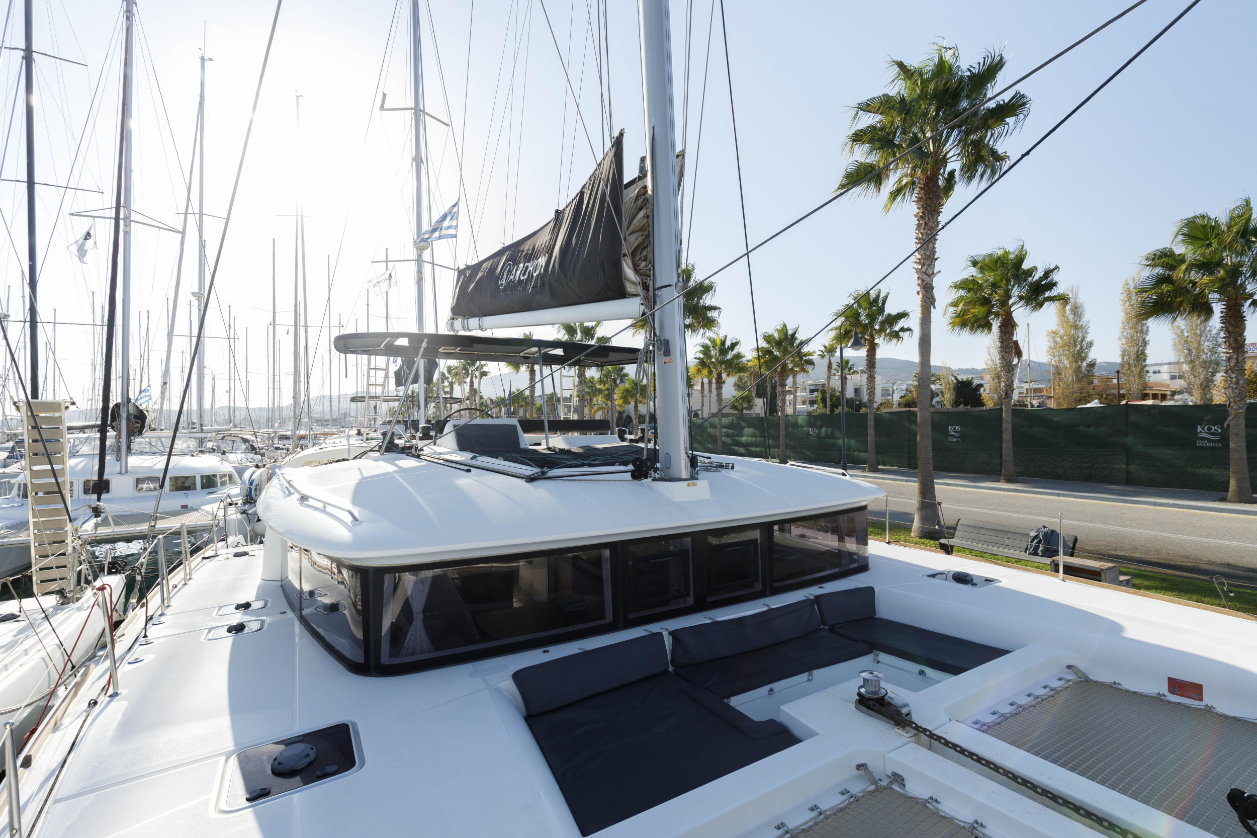 Photo #7 - Lagoon 450 Flybridge (Greis) en Rhodes - 16472