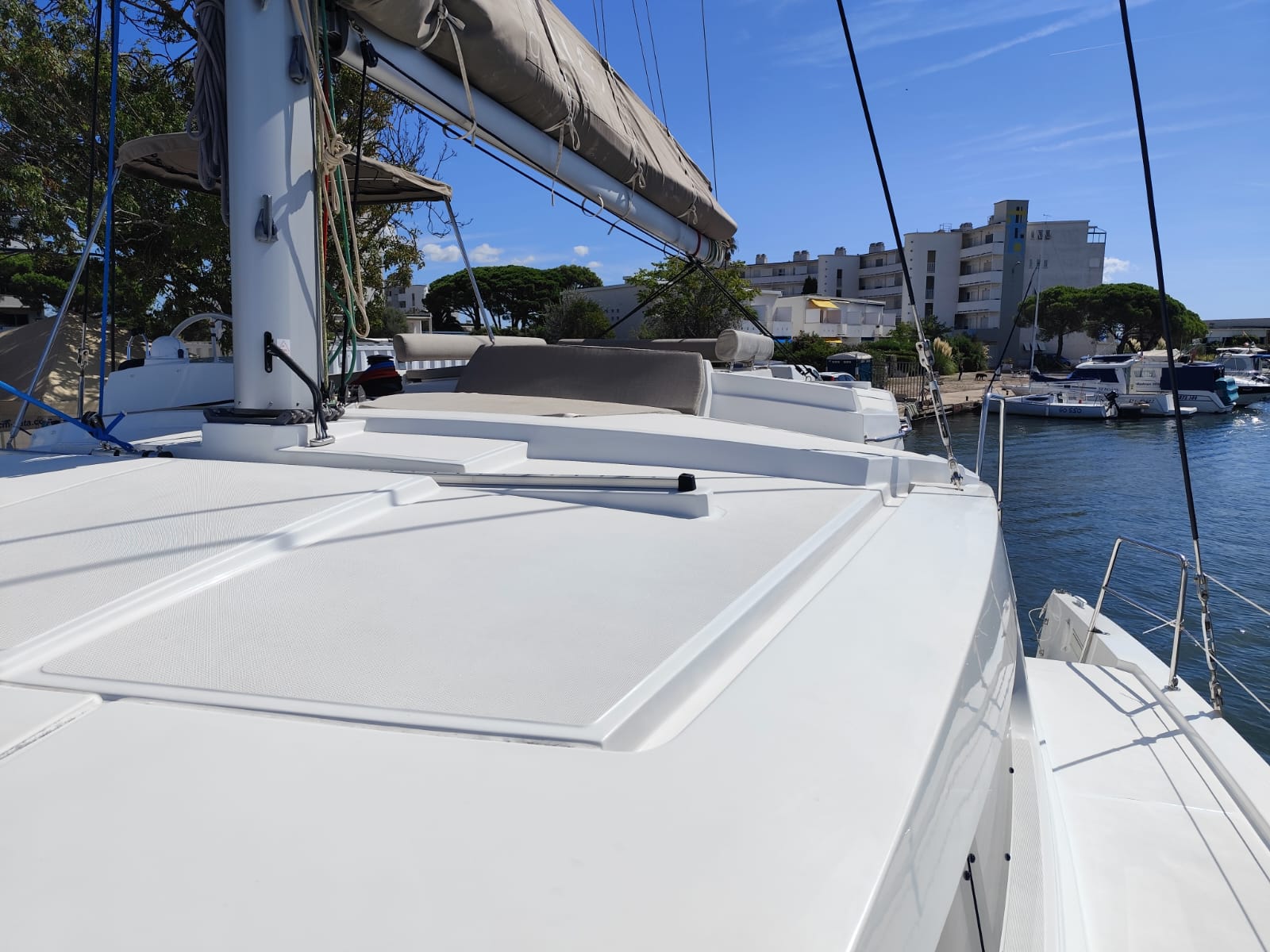 Photo #9 - Bali 4.2 (FIMA) in Hyeres - 25288