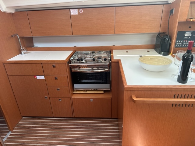 Photo #4 - Bavaria C42 (MOANA) en Primosten - 21269