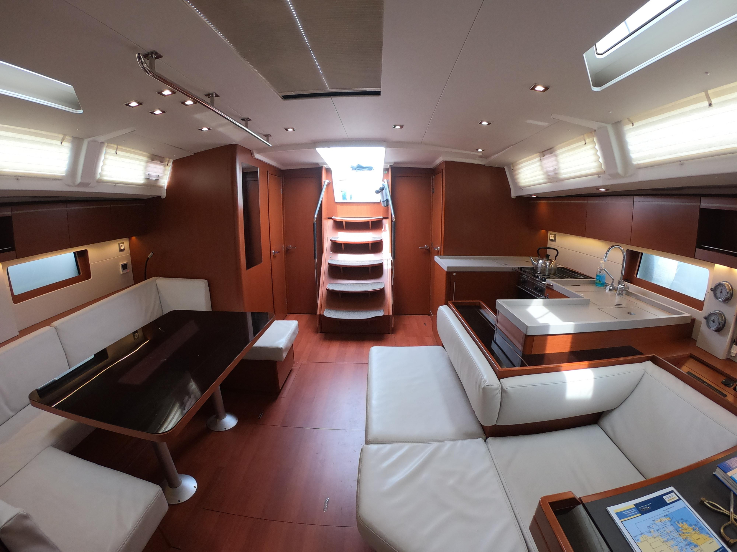 Photo #5 - Oceanis 51.1 (Famiglia) in Athen - 24604