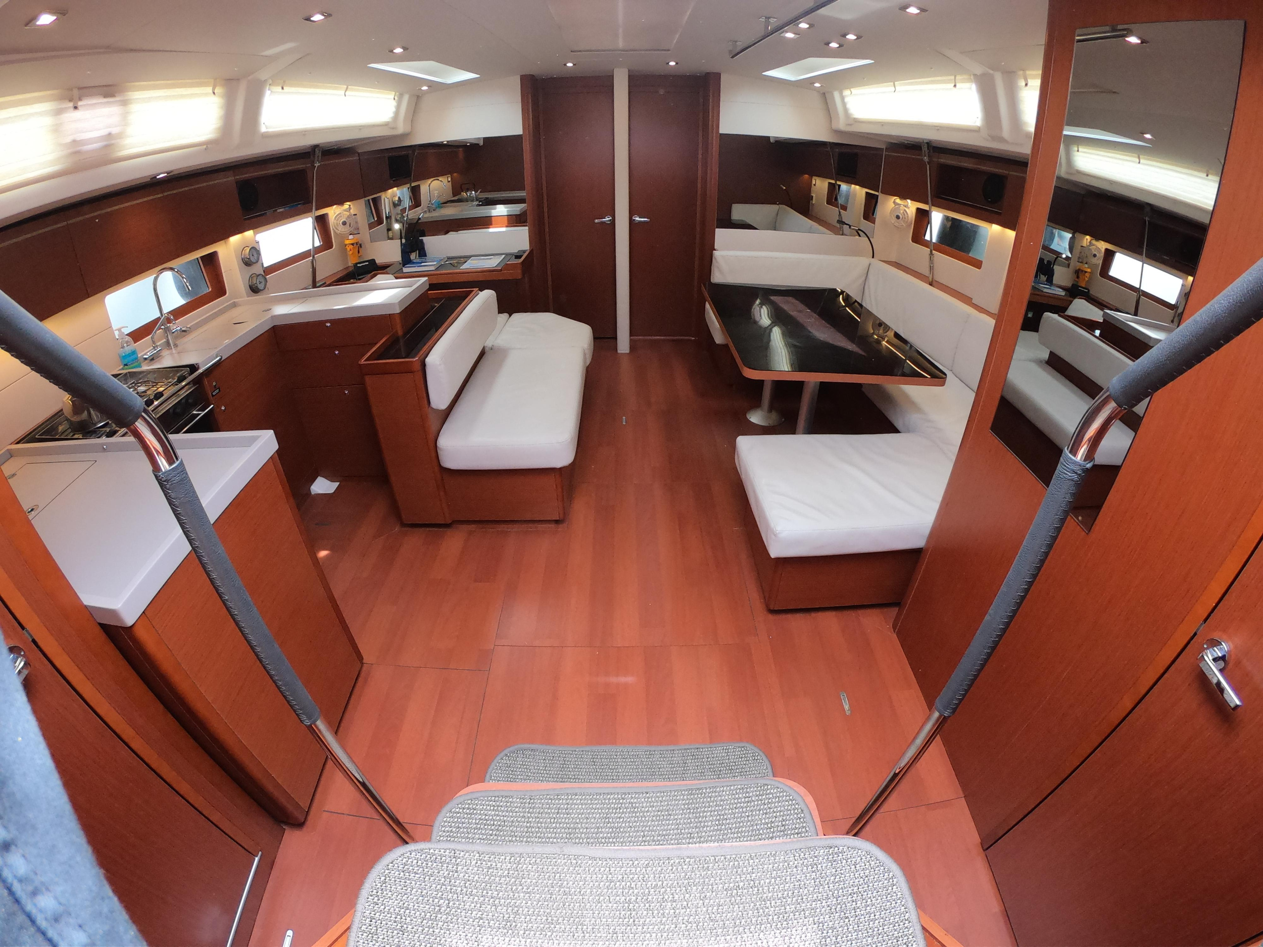 Photo #20 - Oceanis 51.1 (Famiglia) in Athen - 24604