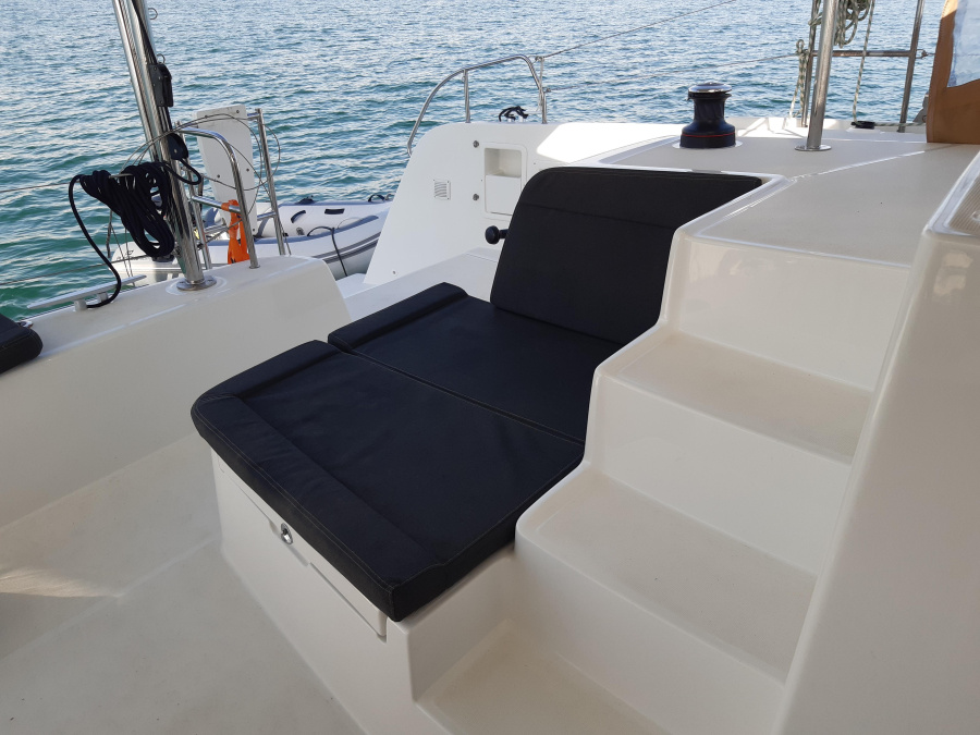 Photo #11 - Lagoon 42 (Cross The Breeze) in Hyeres - 24566