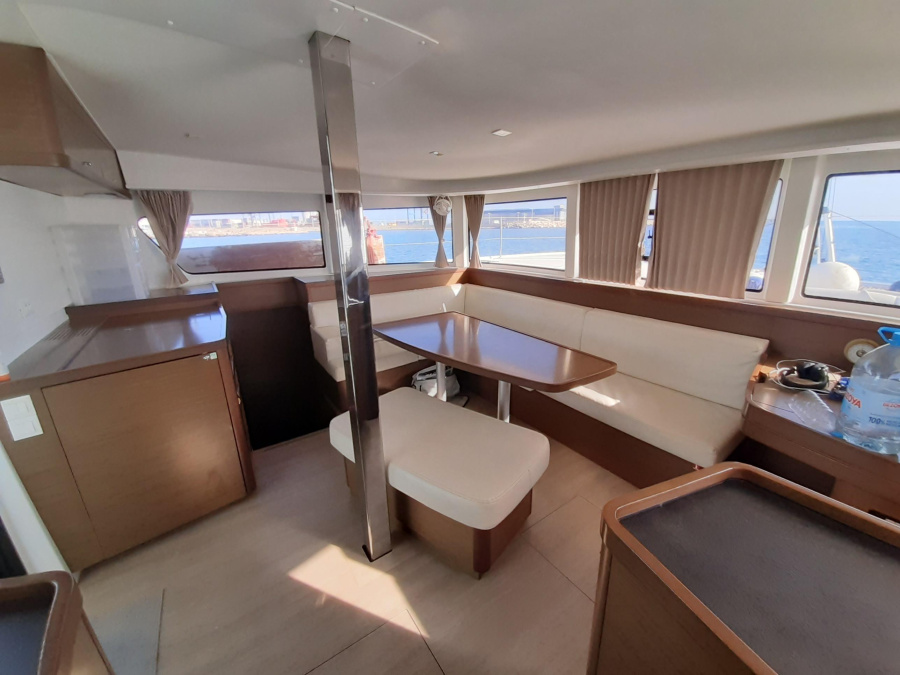 Photo #13 - Lagoon 42 (Cross The Breeze) in Hyeres - 24566