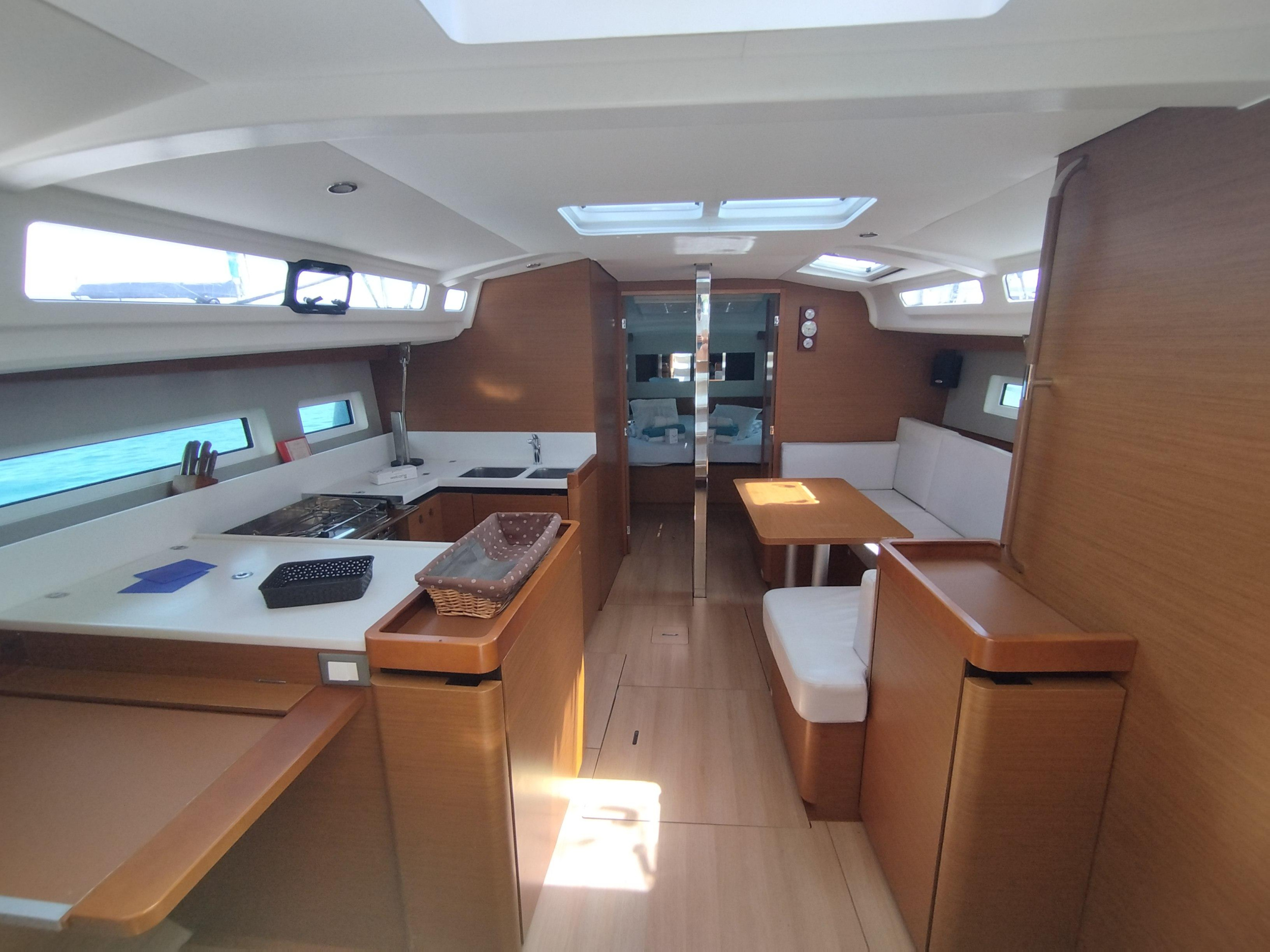 Photo #14 - Dufour 390 Grand Large (Pixie) in Portisco - 8069