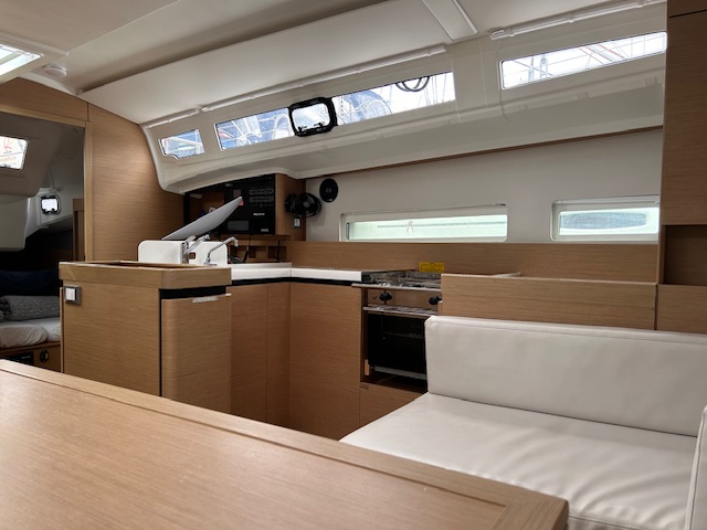 Photo #9 - Sun Odyssey 410 (Tomeu) in Tenerife - 18169