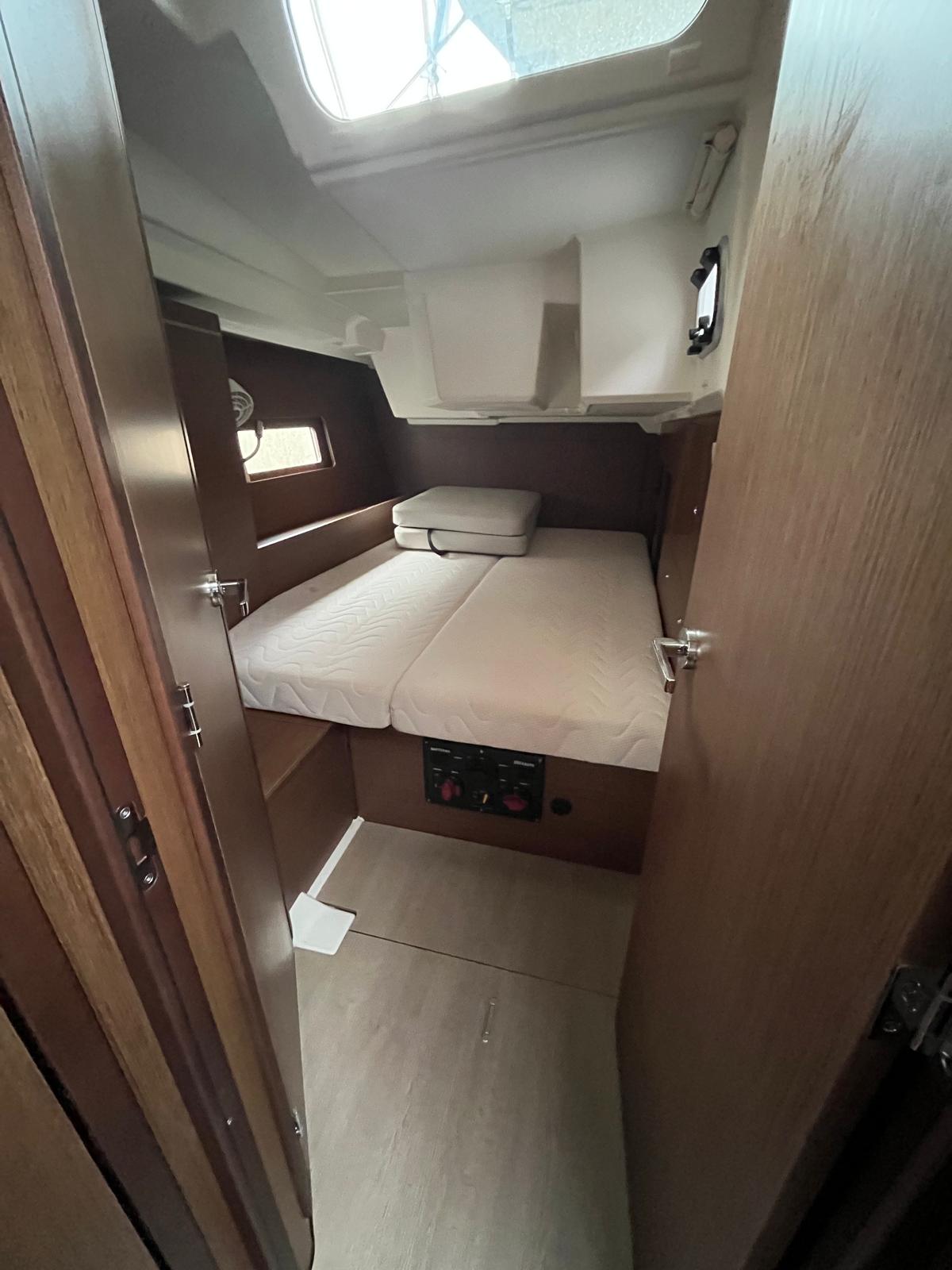 Photo #9 - Oceanis 46.1 (Thunderball ( inc.)) in Portorosa - 25265